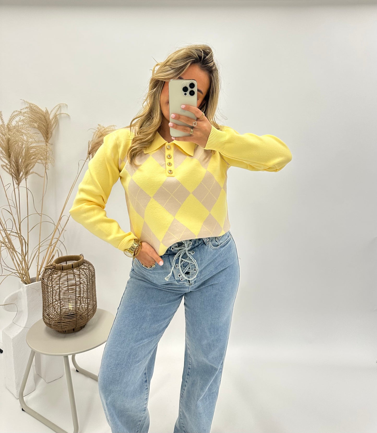 Manon trui ruit geel