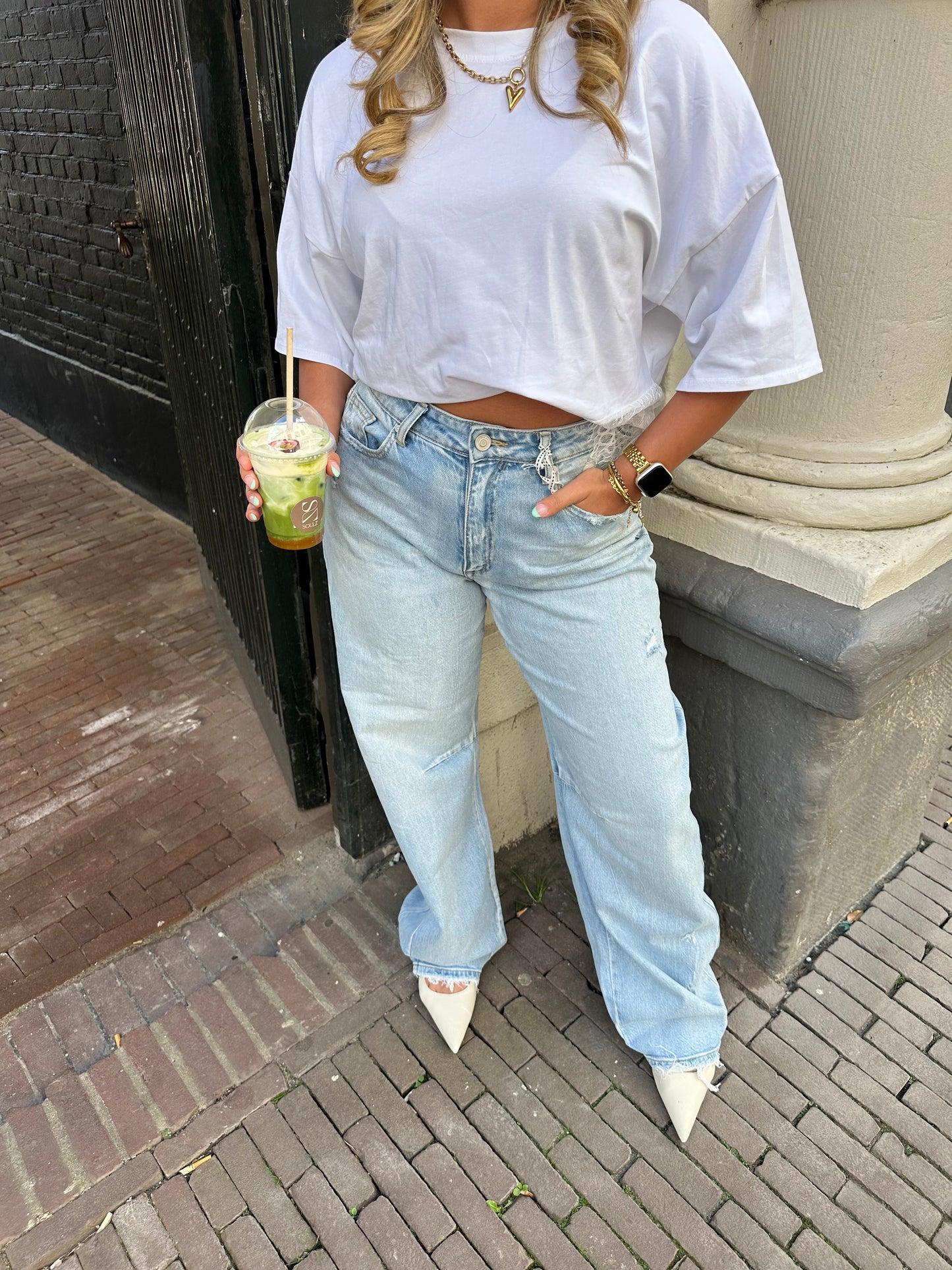 Amy Barrel Fit Jeans – Light Blue