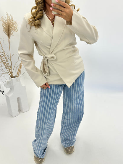 Nora blazer jasje overslag beige