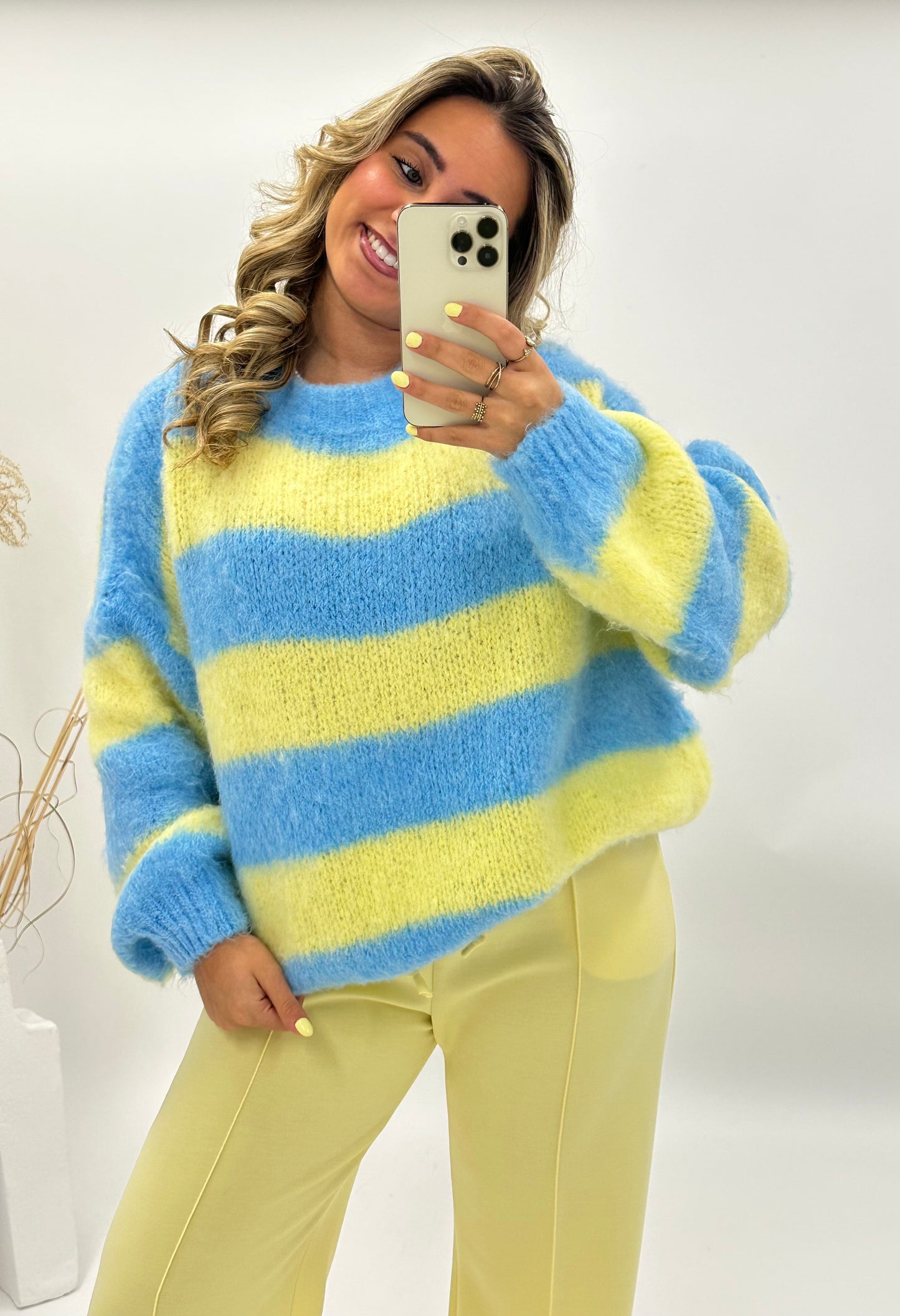 Lora trui pastel blauw geel
