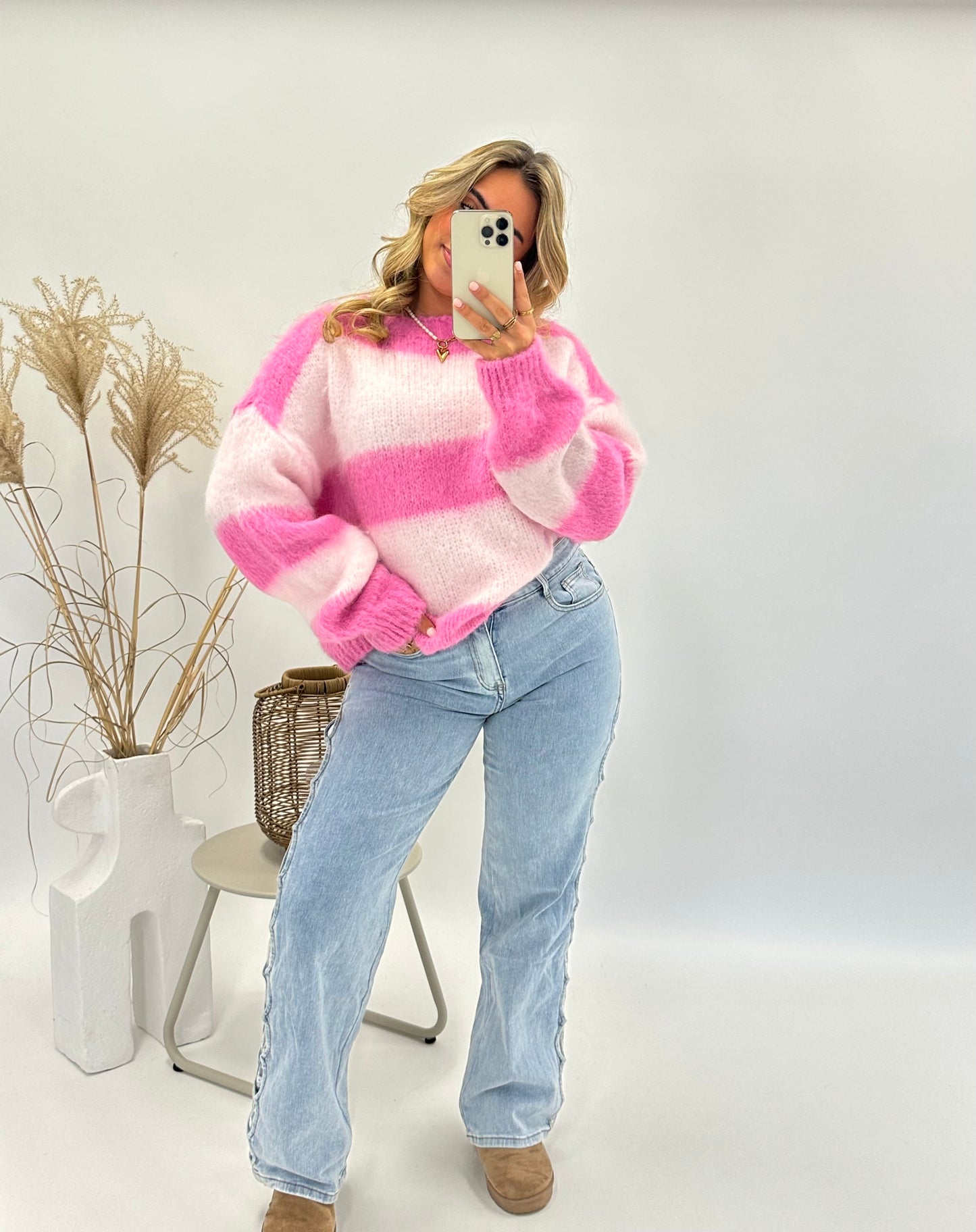 Mara trui roze