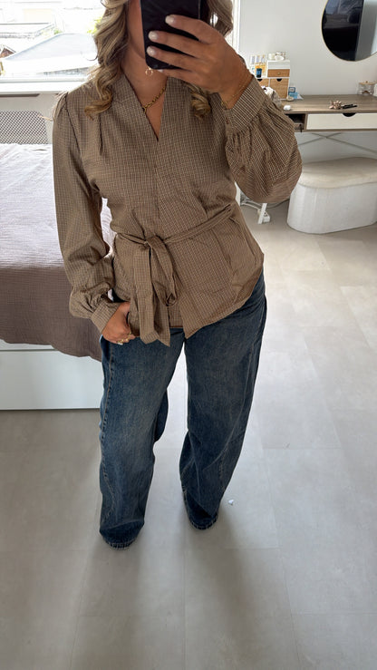 Novi geruite blouse met strikceintuur - beige