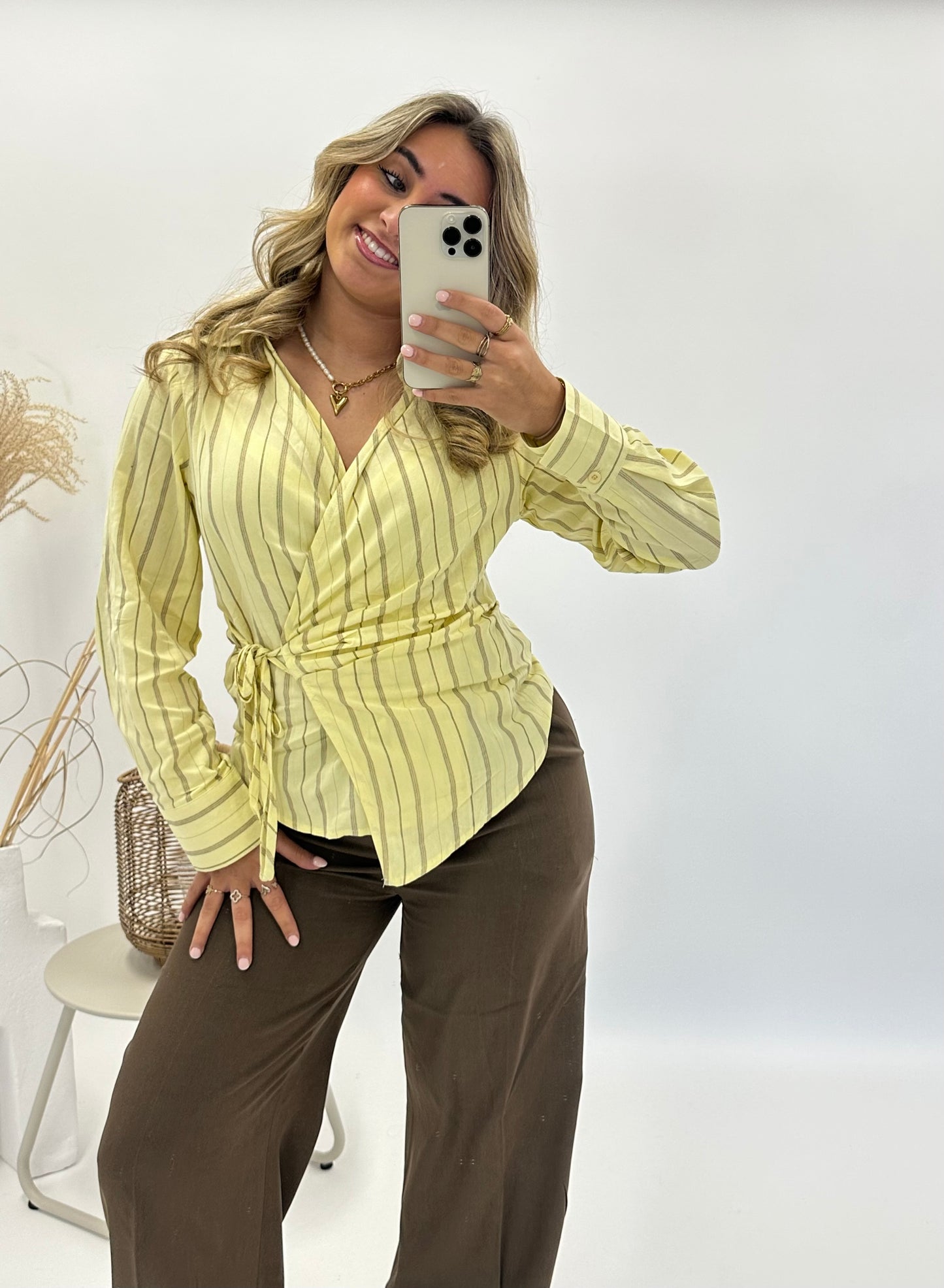 Milou wikkelblouse geel