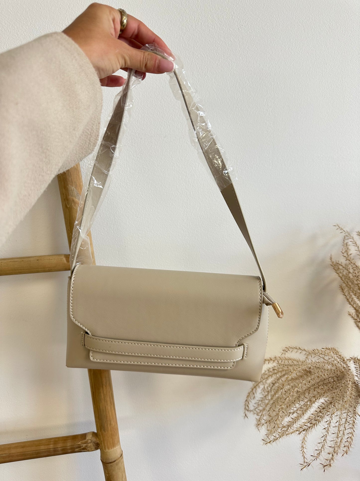 BEIGE TAS