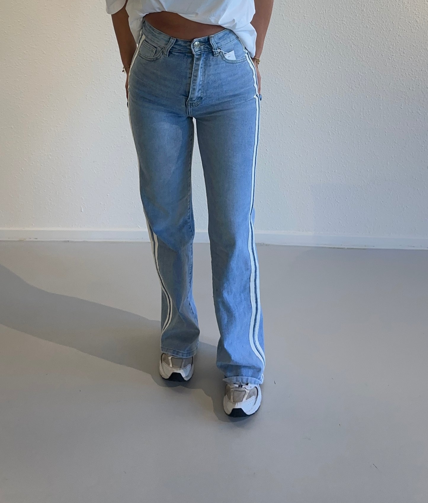 JEANS WIDE FEE STREEP - SPIJKERBLAUW