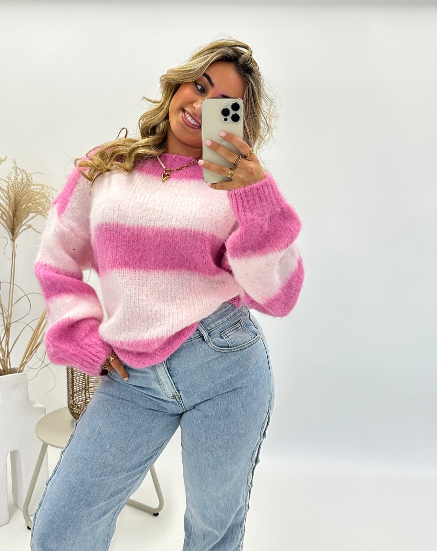 Mara trui roze