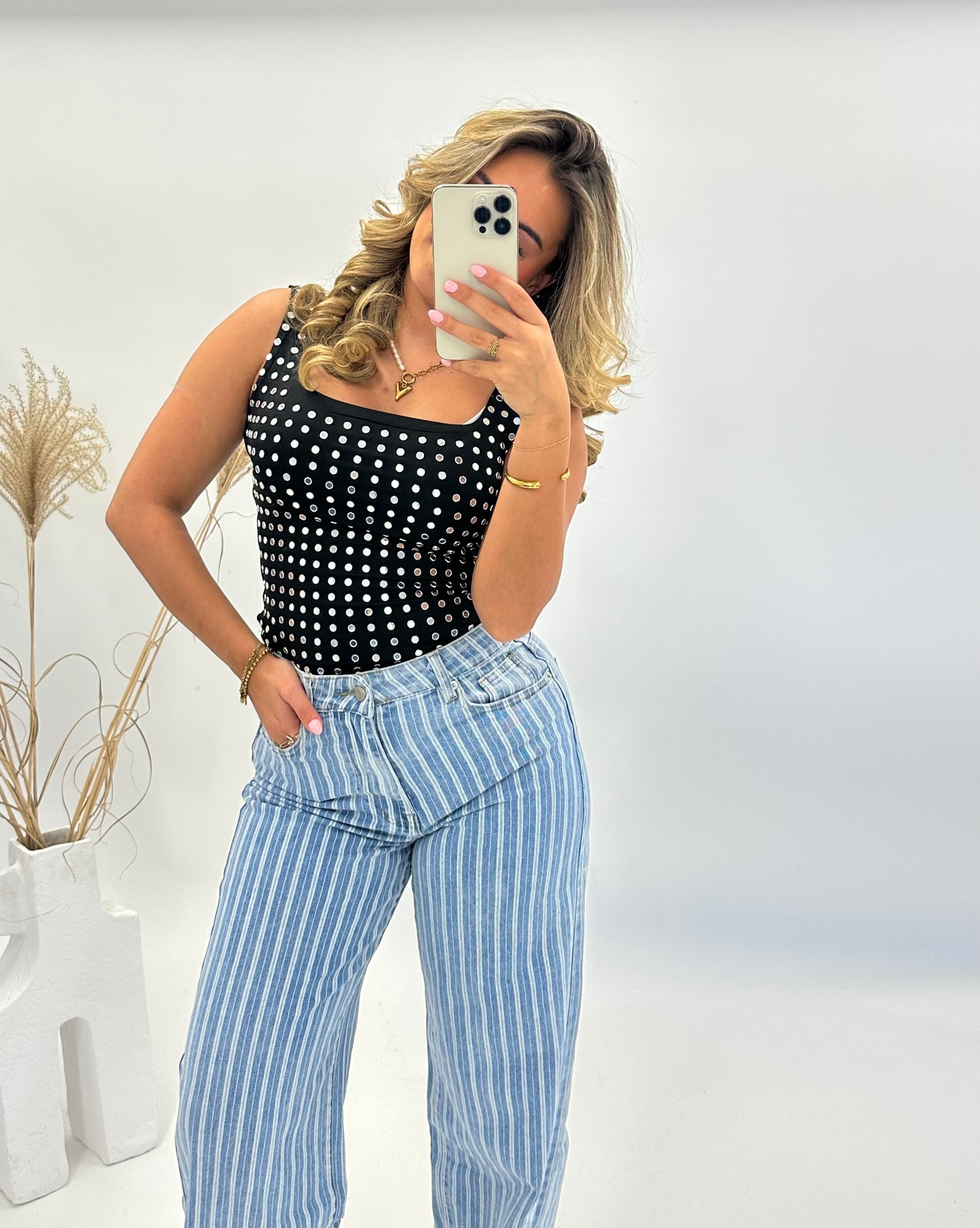 Jola studs body zwart