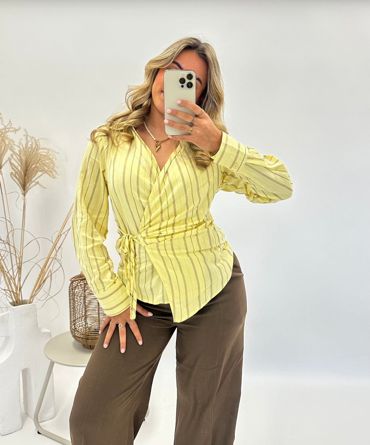 Milou wikkelblouse geel